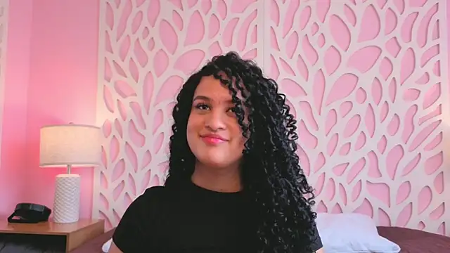 VelaskaJones webcam