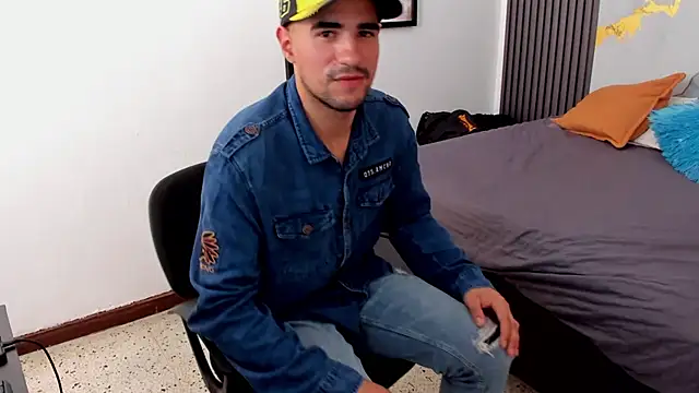 tommy_badboyy webcam