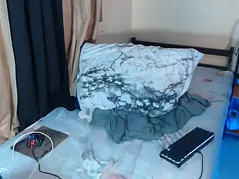 darryl_twinkx (M young) - Lets cum 💦🥰together with clouds💦💦🥰