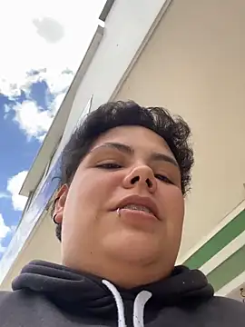 Hailey_Curvy webcam