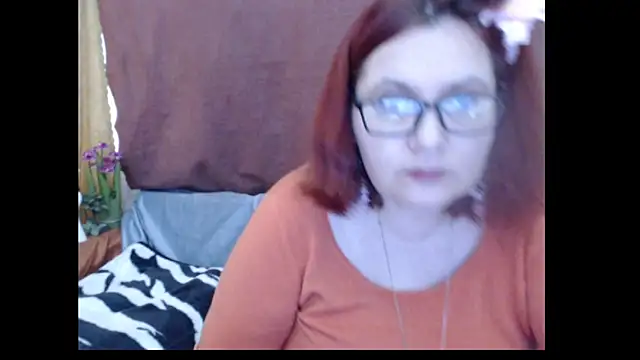 PlayfullMature webcam
