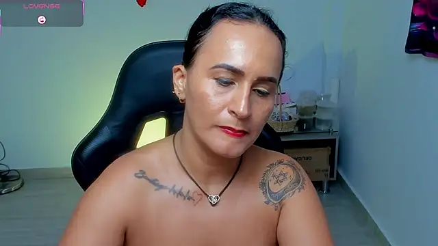 Sara_Charmy