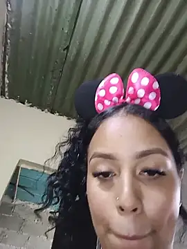 Laura20lopez Live Webcam on Stripchat