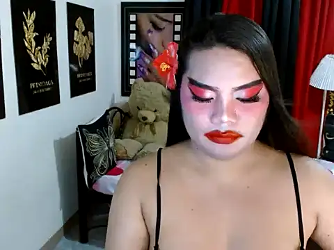 TSbrianaHugeCock webcam
