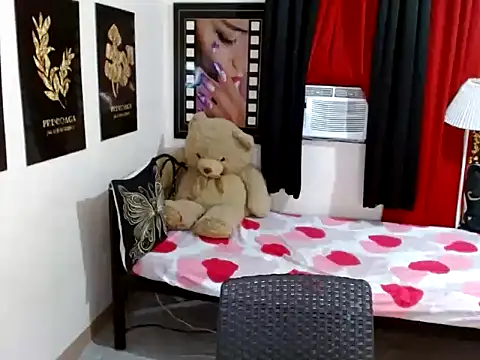 TSbrianaHugeCock webcam