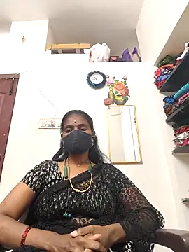 Tamil_Yalini12's most recent online snapshot