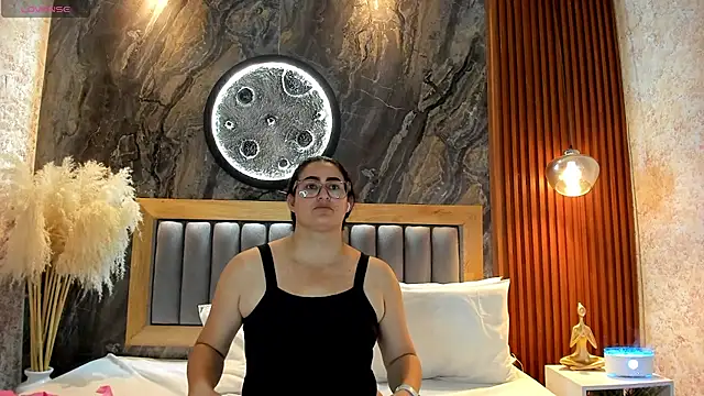 BellaPeers_ webcam