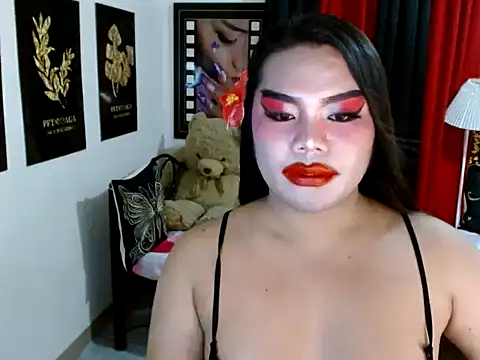 TSbrianaHugeCock webcam