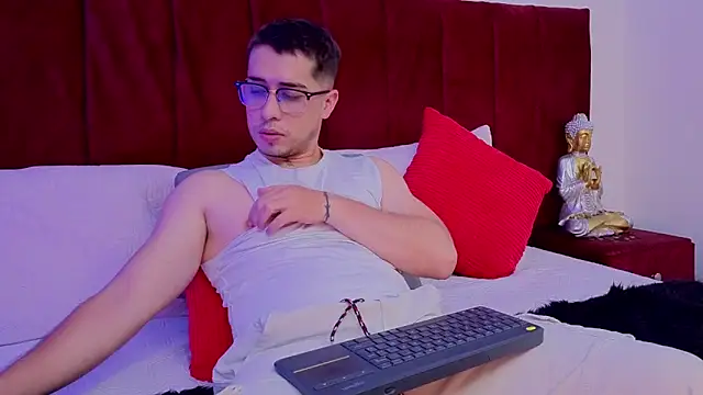 Tommas_Jhonson webcam