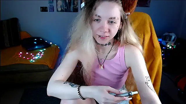 Nica_Kawaii webcam