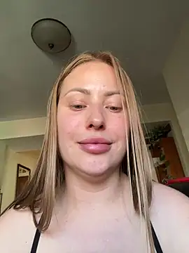 AlisaWhite webcam