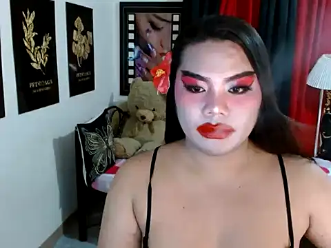 TSbrianaHugeCock webcam