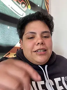 Hailey_Curvy webcam