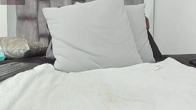 alyssia_ocean webcam