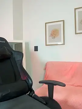 aleja_montiel__ webcam