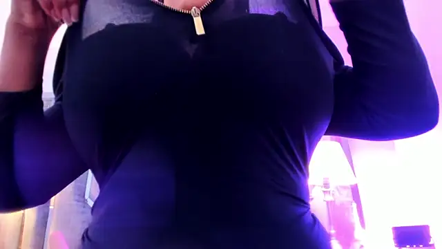Ciara_Benet webcam