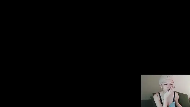 whitecat13 webcam