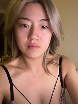 Olivia_PINK0322