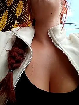 samyra_biker12 - Samyra_Biker12's free webcam - UK Sex Cams