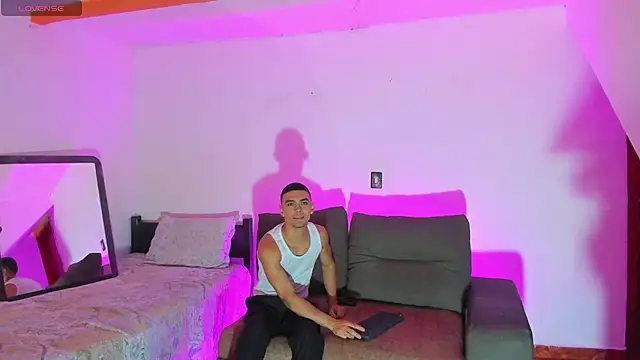 Teo_Rave webcam