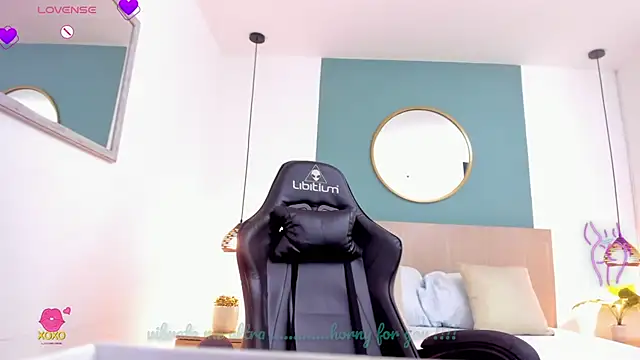 lucy_blue28 webcam