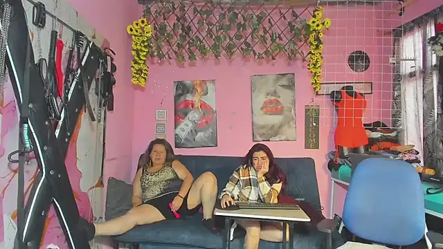 lesbiancuple webcam