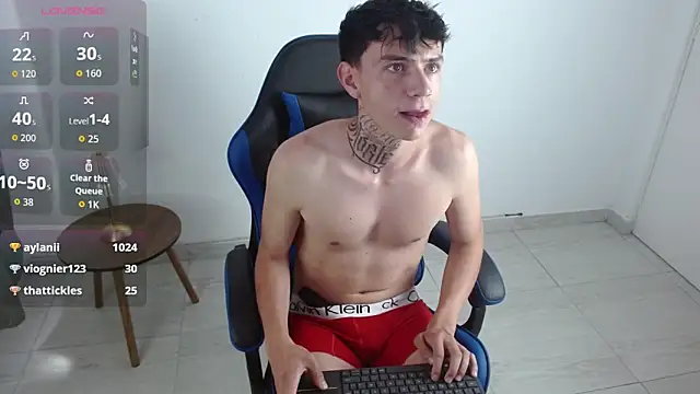 hot_teo_ webcam