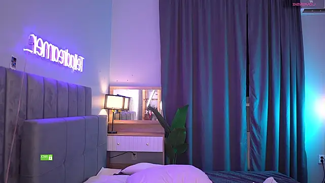 Tella_dream webcam