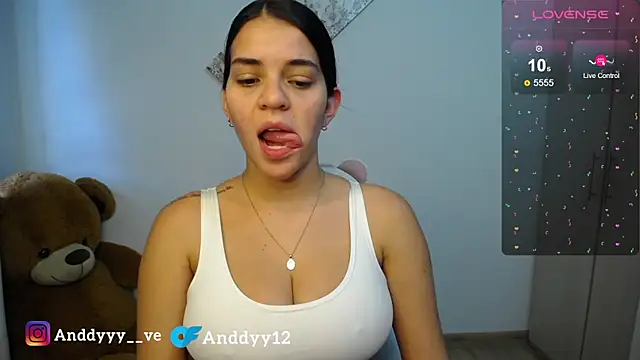 Anddyy__ webcam