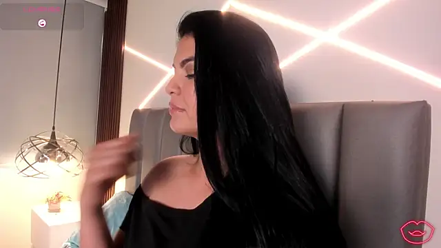 Veronicalanx1