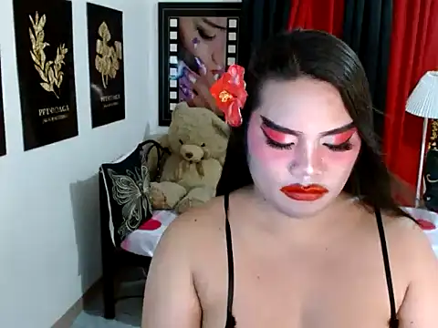 TSbrianaHugeCock webcam