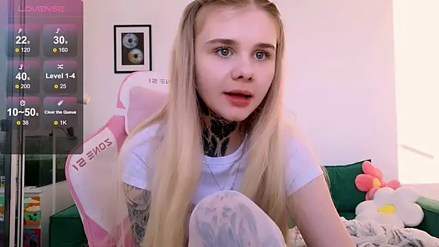 Britney_Lynch webcam