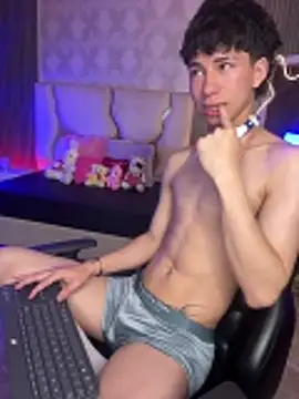 kaelwolf_tay webcam