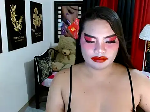TSbrianaHugeCock webcam