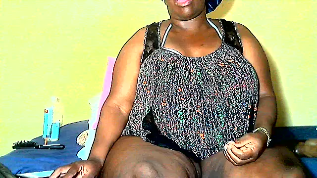 AnnabigpussyXO webcam