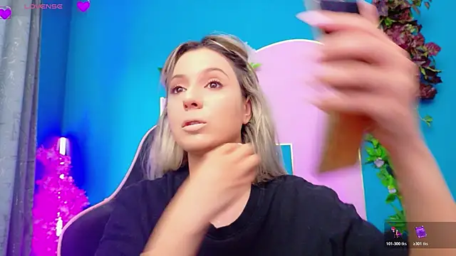 AriannaSins webcam