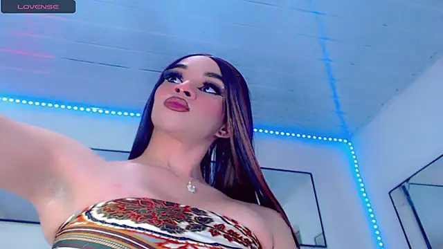 Karla_hot777 webcam