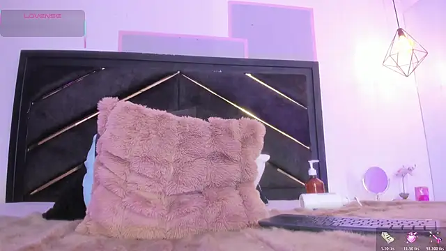 april_jones05 webcam