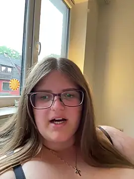 CurvyPaar2 webcam
