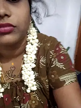 sweetqueen143 webcam
