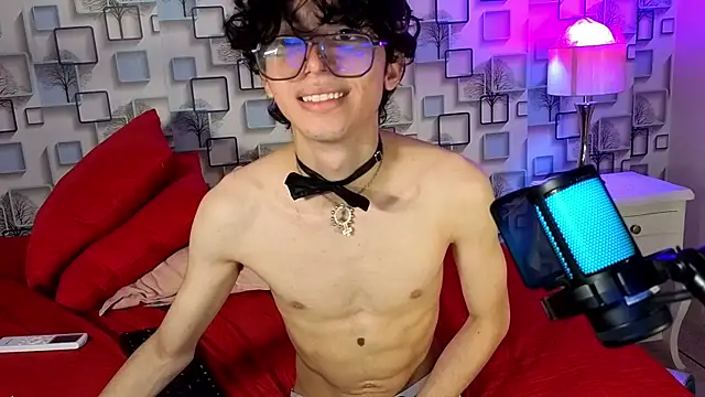 Twink_Sebas7 webcam