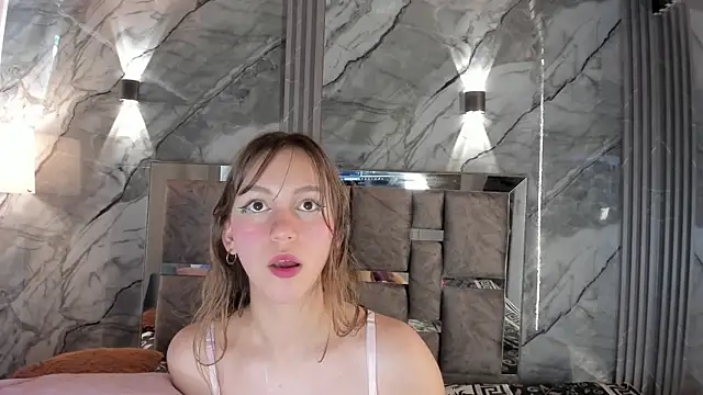 Manson_and_Zoe webcam