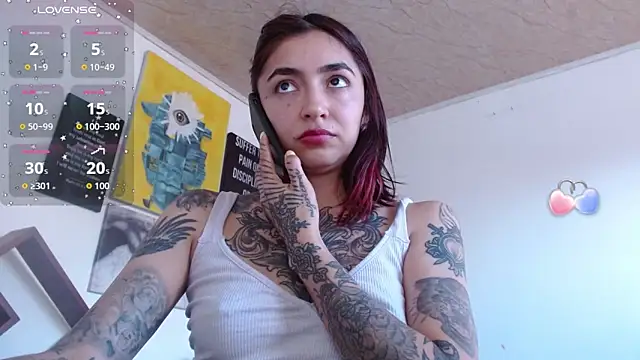 ZoeBakers_ webcam