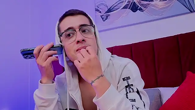 Tommas_Jhonson webcam