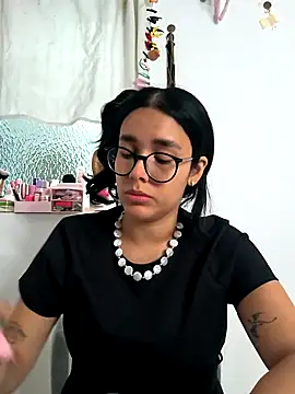 Annya-sweet webcam