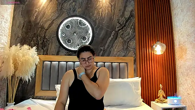 BellaPeers_ webcam