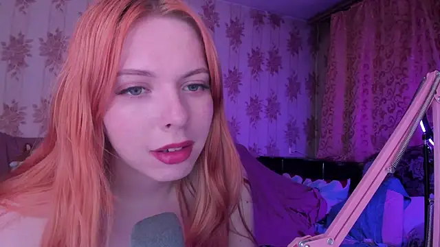 Cutie_Bambi webcam