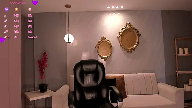 MaryLewis_ webcam