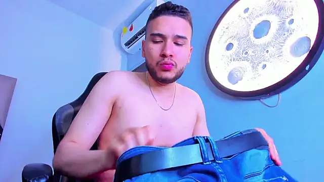 mike_257 webcam