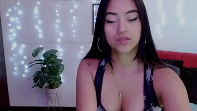 NatalyEscobar_lx webcam stripchat model stream image
